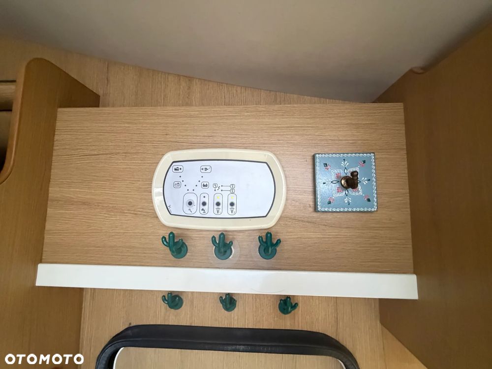 Hobby Kamper,camper I właściciel garażowany 6-osób - 22