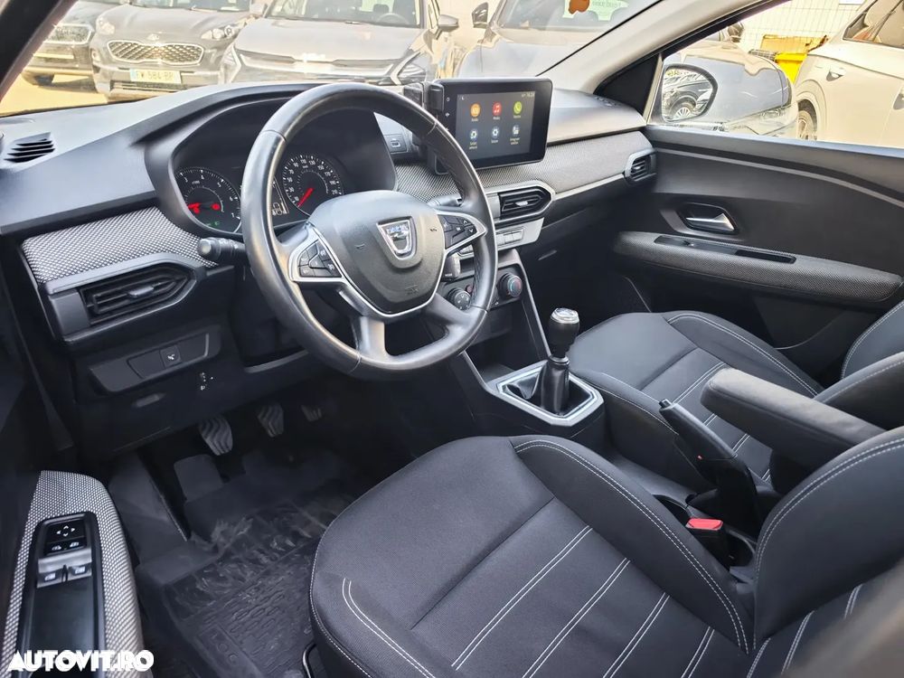 Dacia Logan TCe 90 MT6 Prestige - 4