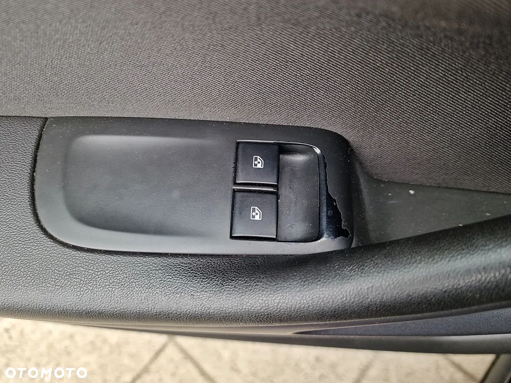 Opel Zafira - 17
