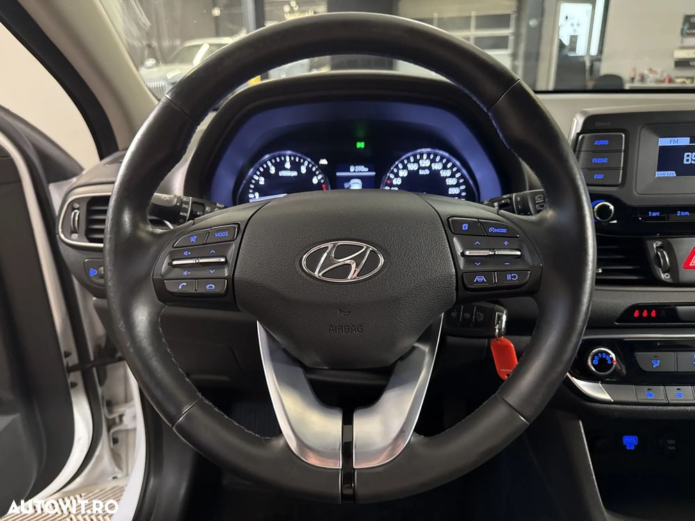 Hyundai i30 - 17