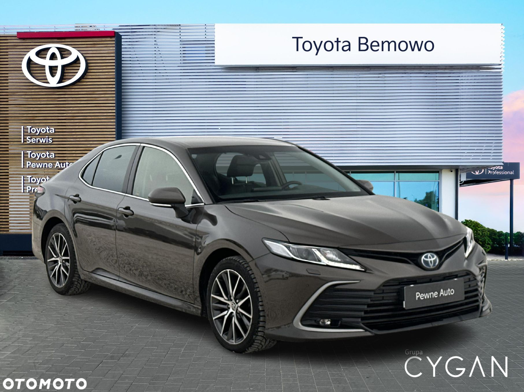 Toyota Camry - 7