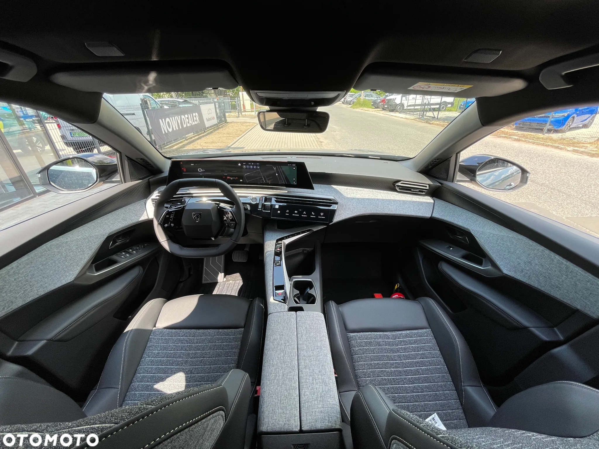 Peugeot 3008 1.2 PureTech mHEV Allure e-DCS6 - 22
