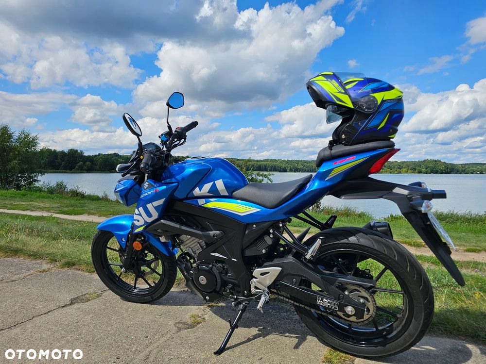 Suzuki GSX - 2