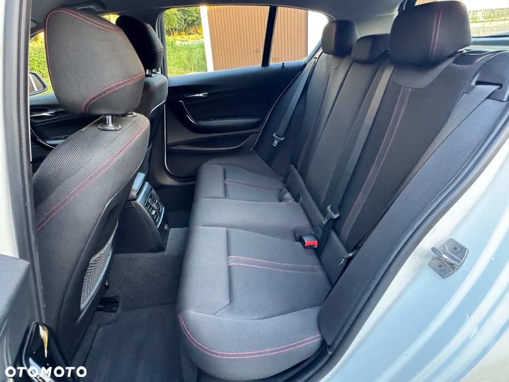 BMW Seria 1 118i Sport Line - 24
