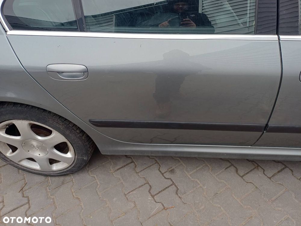 DRZWI KOMPLETNE PRAWY TYŁ PEUGEOT 607 I EZDC - 2