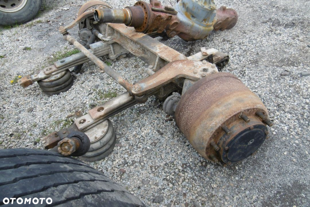Siłownik skrętu hydrauliczny Ginaf 8x4 drążek - 8