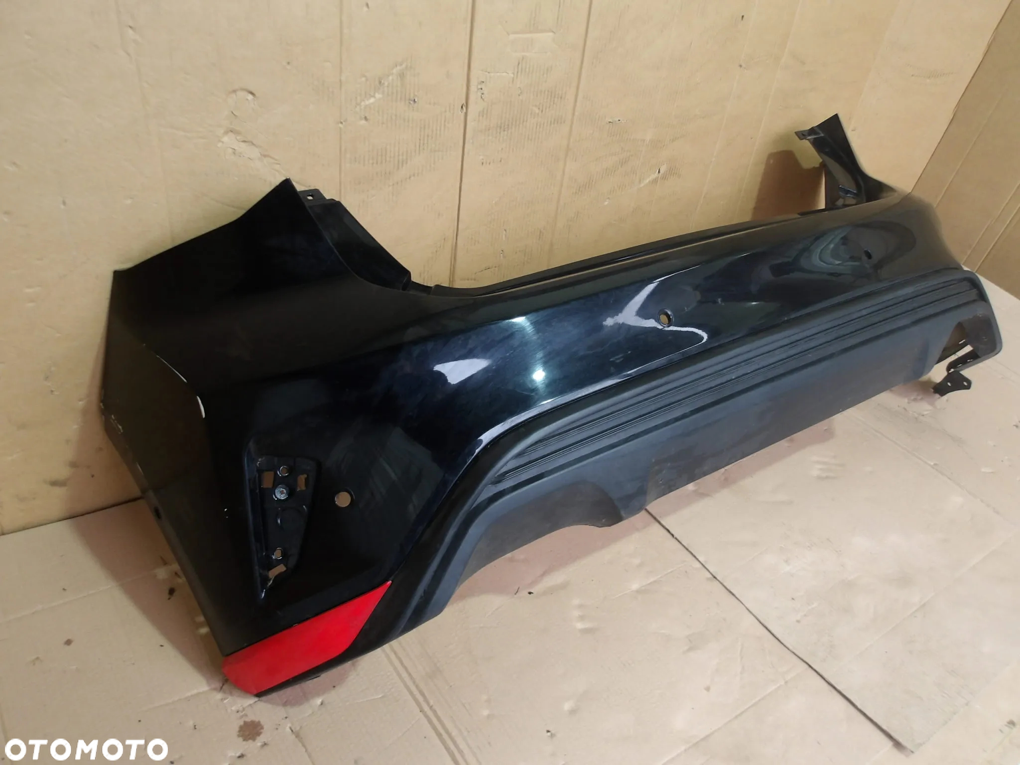 ZDERZAK TYLNY TYL FORD FOCUS MK4 HB ST 6PDC - 4