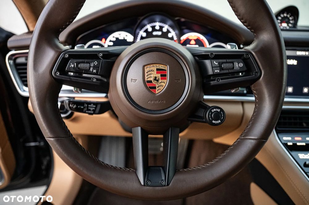 Porsche Panamera GTS - 13