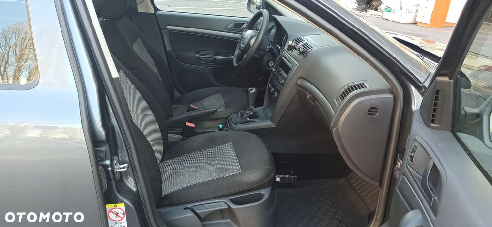Skoda Octavia 1.6 Tour - 18