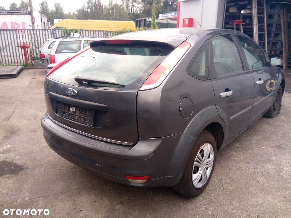 *FORD FOCUS MK2* Samochód na części - 12