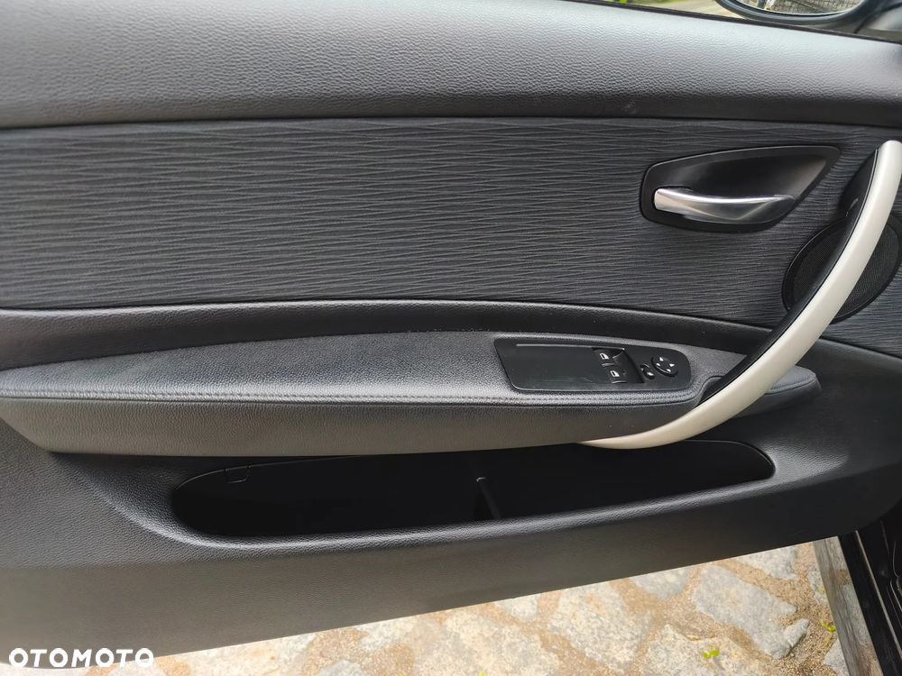 BMW Seria 1 - 23