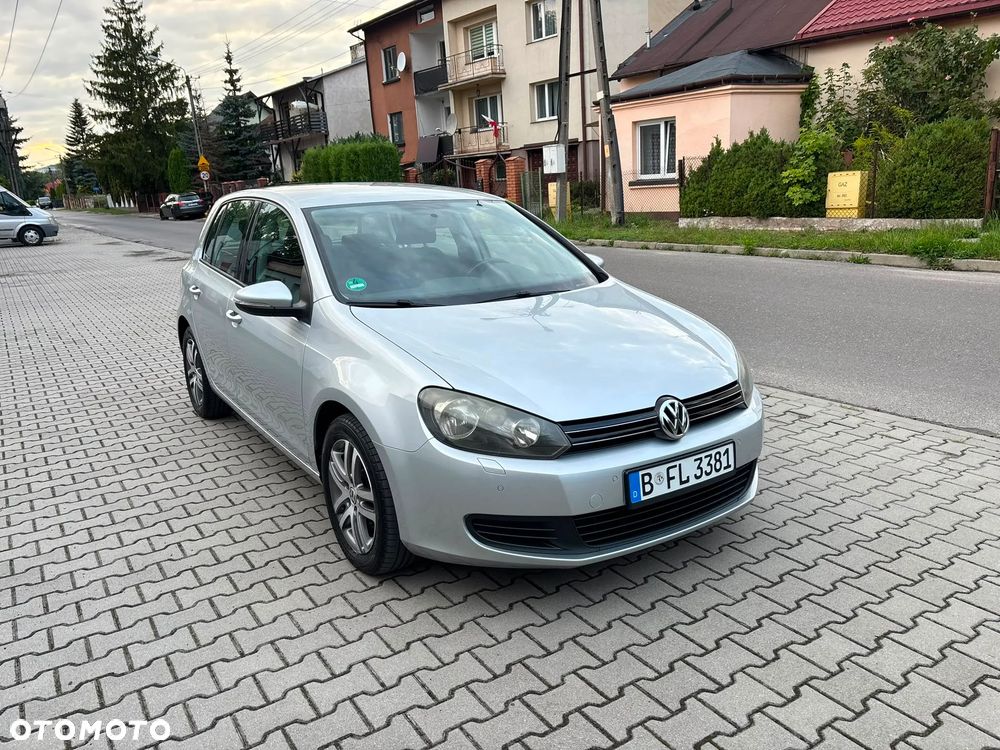 Volkswagen Golf - 2