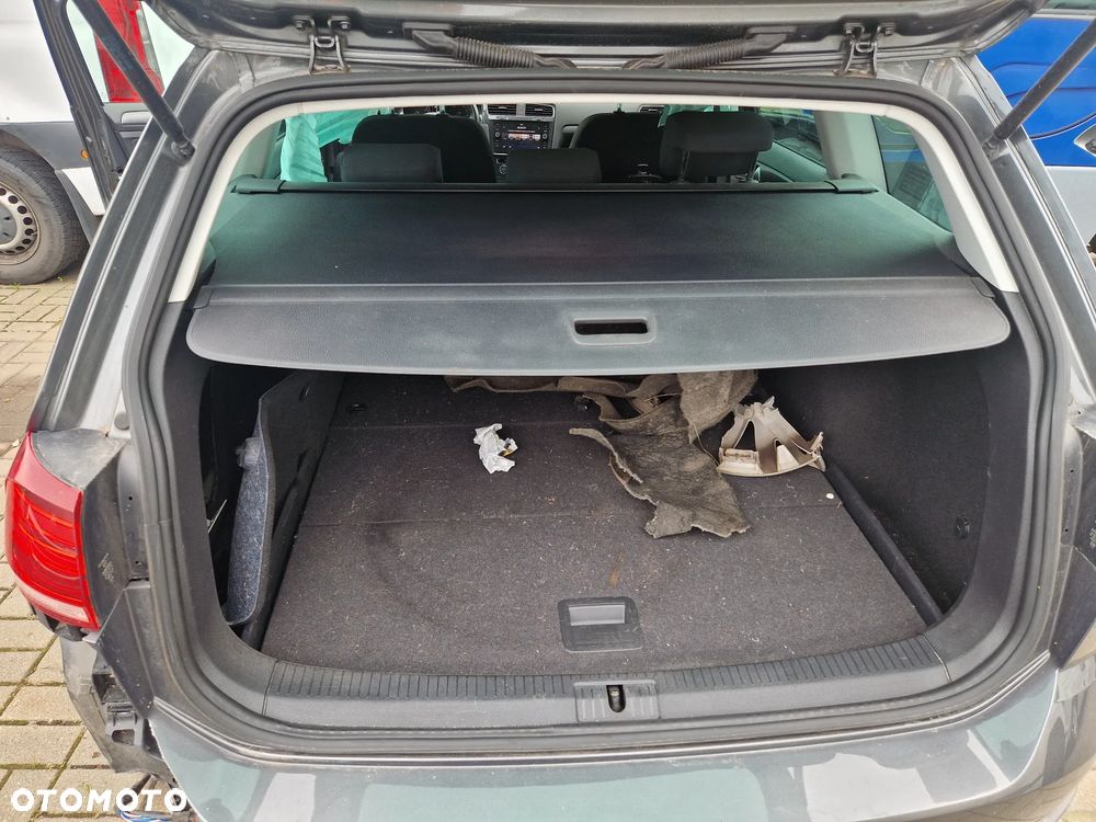 Volkswagen Golf - 13