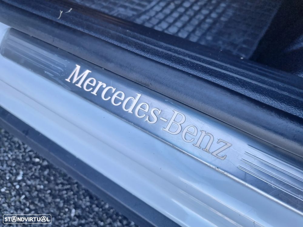 Mercedes-Benz GLB 220 d 4Matic Progressive - 12