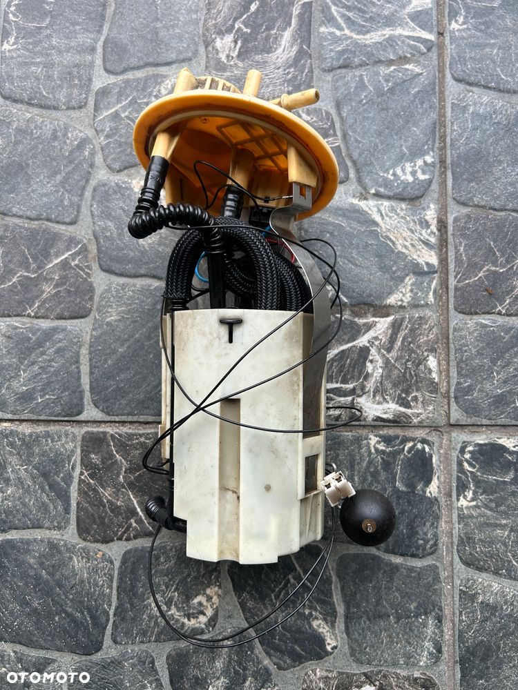 VOLVO S60 I V70 II S80 XC90 XC70 2.4 D5 163KM POMPA PALIWA 8621027 - 1