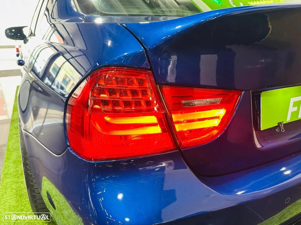 BMW 318 d Pack M - 23