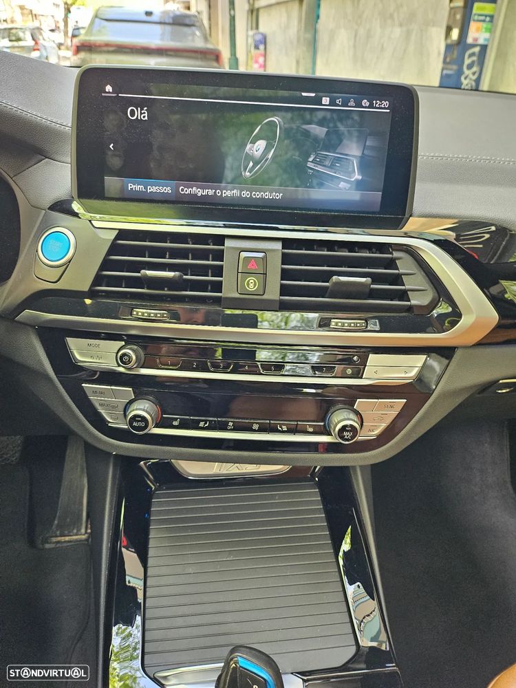 BMW iX3 Inspiring - 24