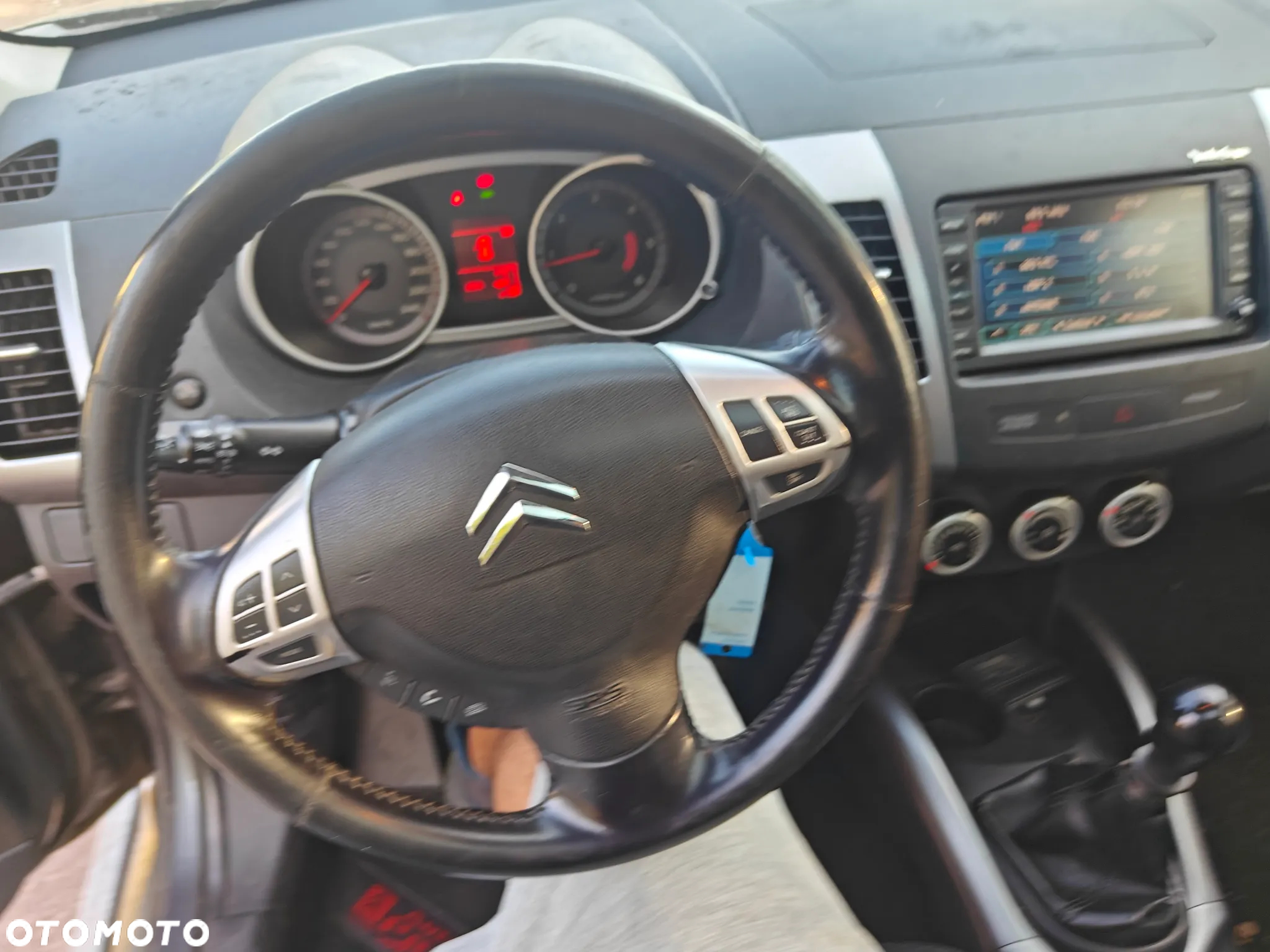 Citroën C-Crosser 2.2 HDi Exclusive - 13