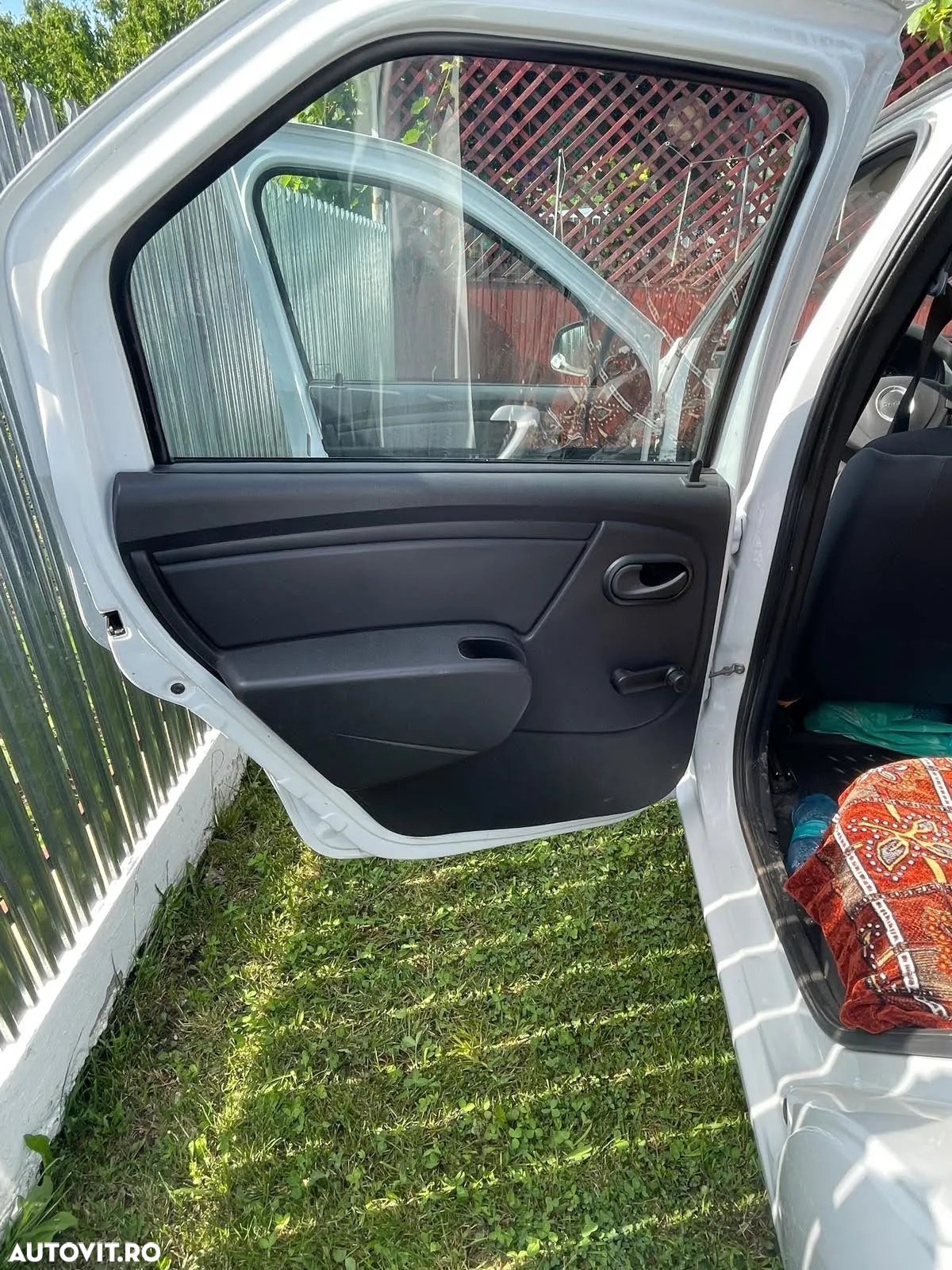 Dacia Logan 1.4 MPI - 11