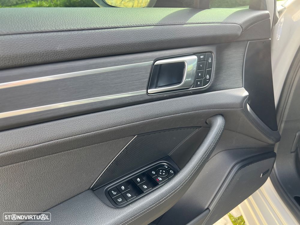 Porsche Panamera 4 E-Hybrid Platinum Edition com PDLS - 13