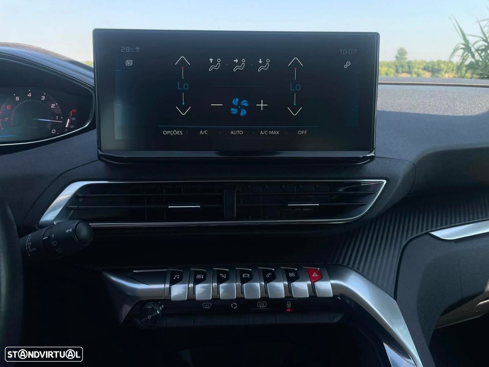 Peugeot 3008 PureTech 130 Stop & Start GPF EAT8 Allure - 19