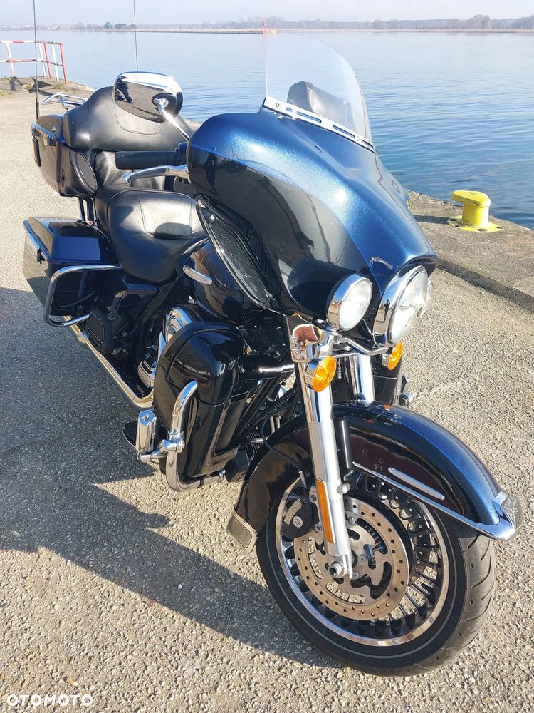 Harley-Davidson FLHT Electra Glide Standard - 2