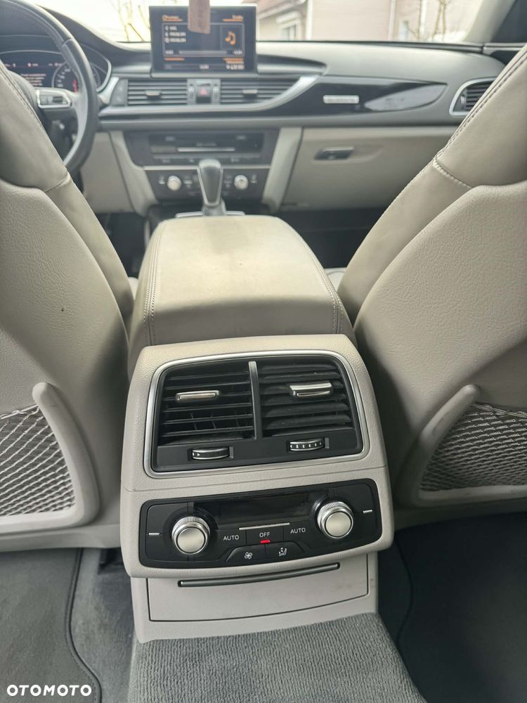 Audi A6 Avant 3.0 TDI quattro S tronic - 10