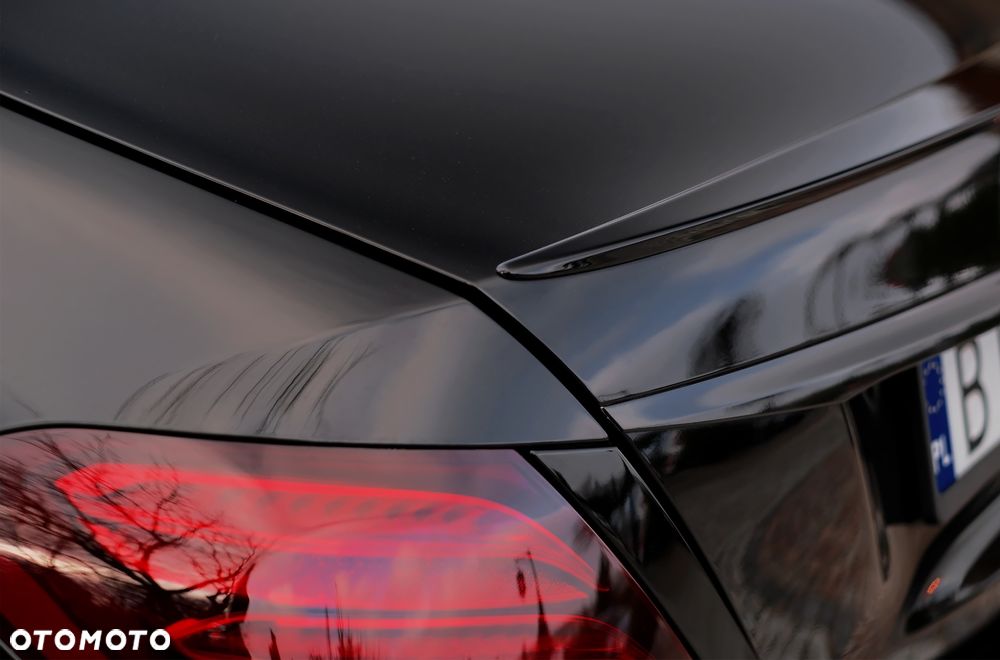 Mercedes-Benz Klasa E 300 9G-TRONIC - 16