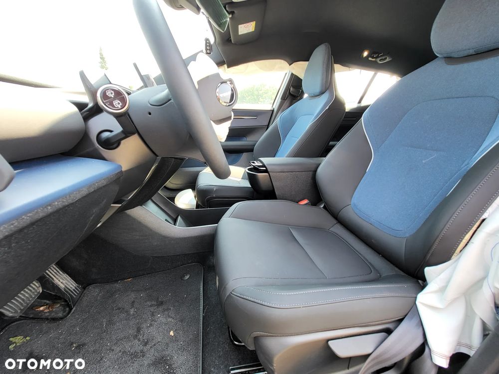 Volvo EX30 Single Motor RWD Core - 12