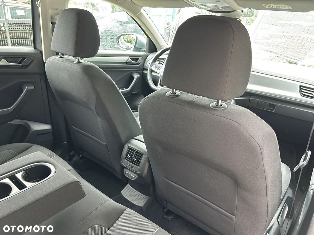 Volkswagen T-Roc - 29