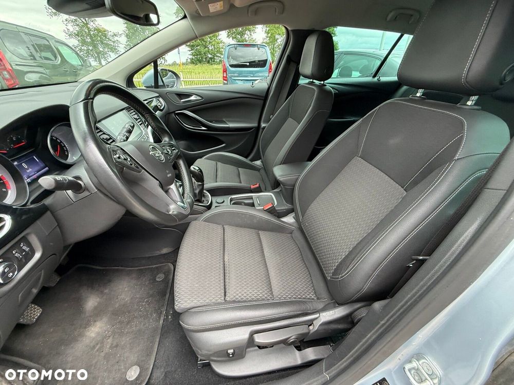 Opel Astra 1.6 T Dynamic S&S - 10