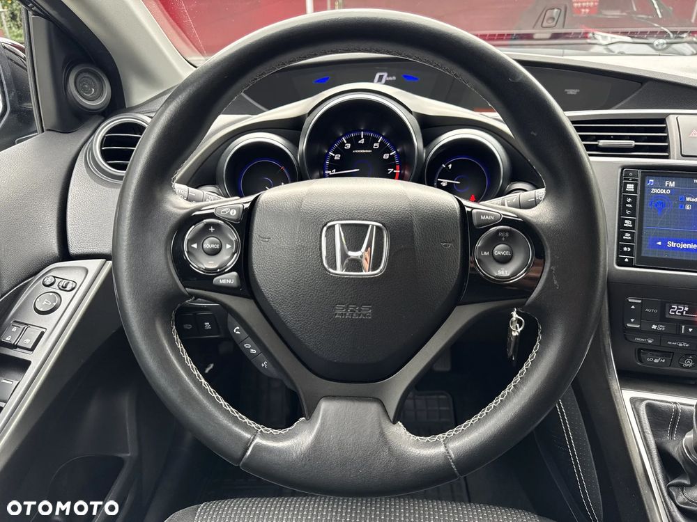 Honda Civic 1.8 Sport (Honda Connect+) - 11