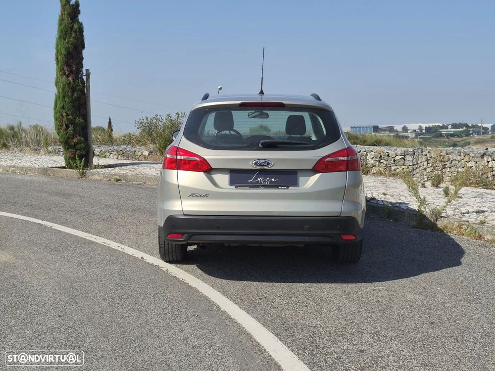 Ford Focus SW 1.5 TDCi ST-Line - 6
