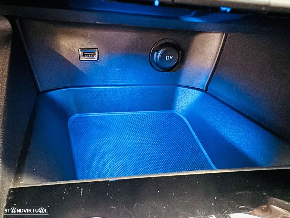 Peugeot 3008 1.2 PureTech Allure EAT6 - 24