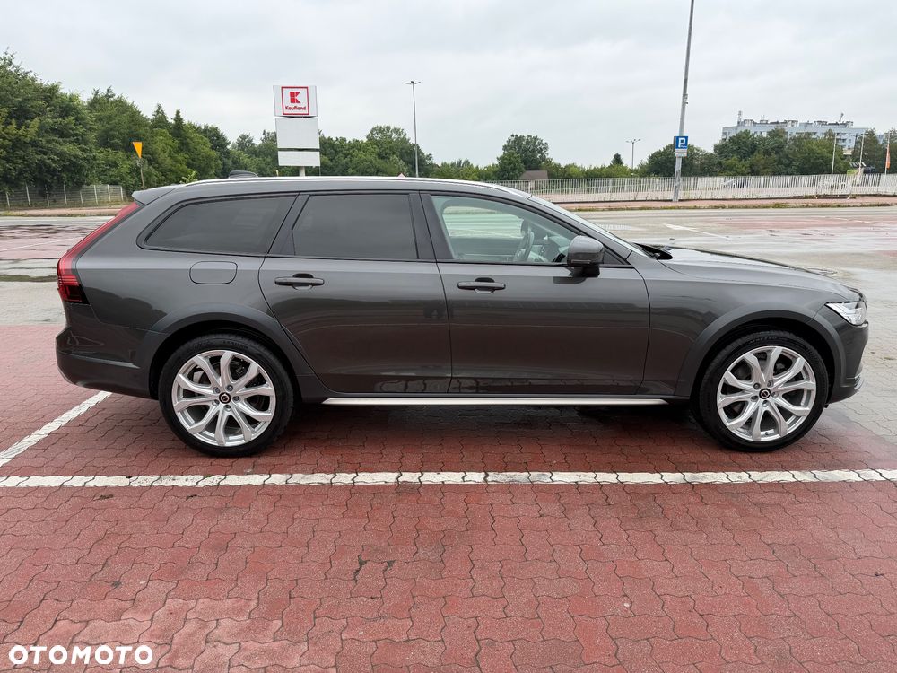 Volvo V90 Cross Country B5 D AWD Pro - 4