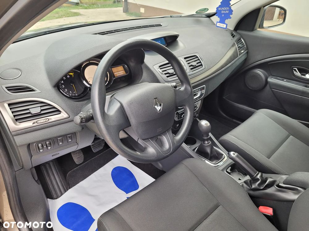 Renault Megane Grandtour ENERGY TCe 115 Start & Stop Authentique - 19