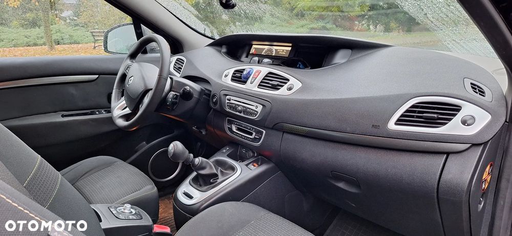 Renault Scenic 2010 photo 4