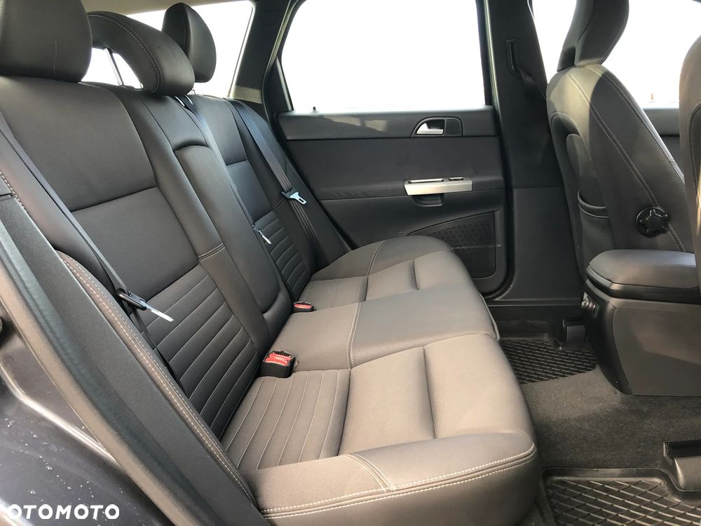 Volvo V50 - 10
