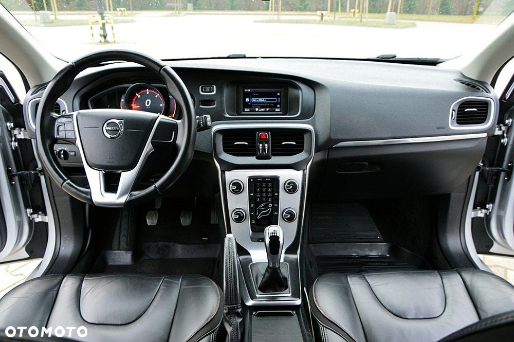 Volvo V40 - 23