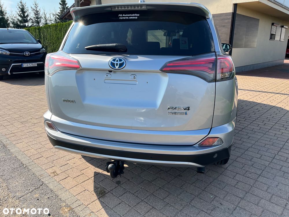 Toyota RAV4 - 11