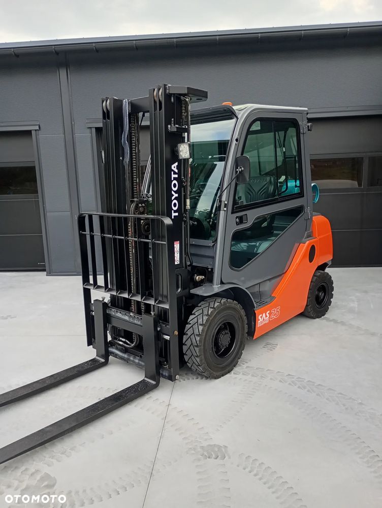 Toyota 02-8FGF25 - 3