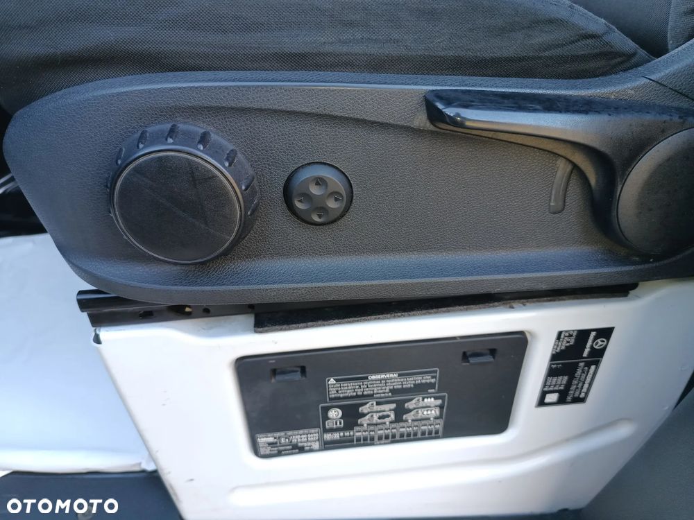 Mercedes-Benz Sprinter KONTENER+ winda ZEPRO (750kg) 2.0 diesel 170kM automat rok 2021.12 WEBASTO, OGRZEWANY KONTENER, SUPER STAN, BEZ RDZY!!! - 31