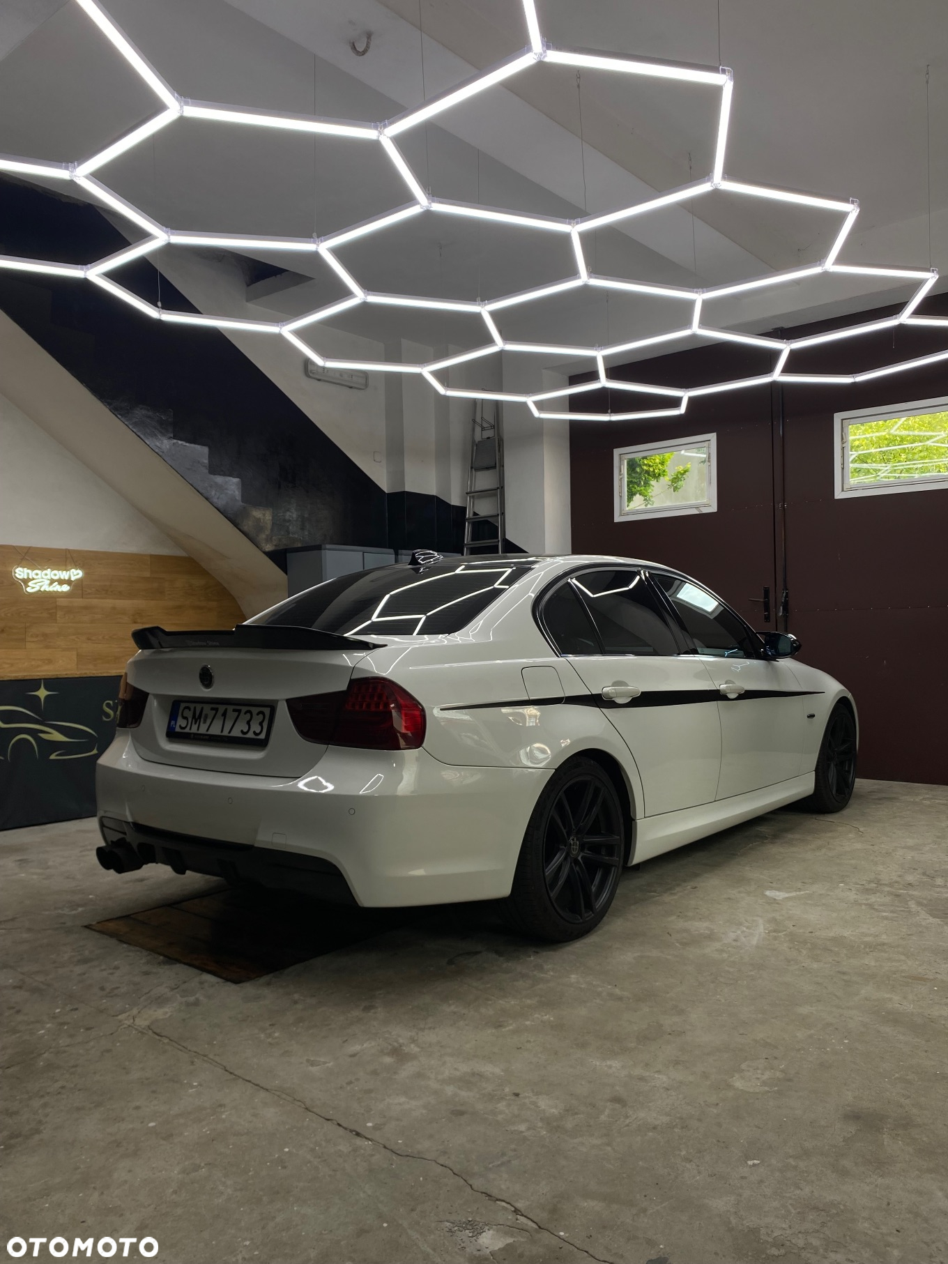 BMW Seria 3 318i - 4