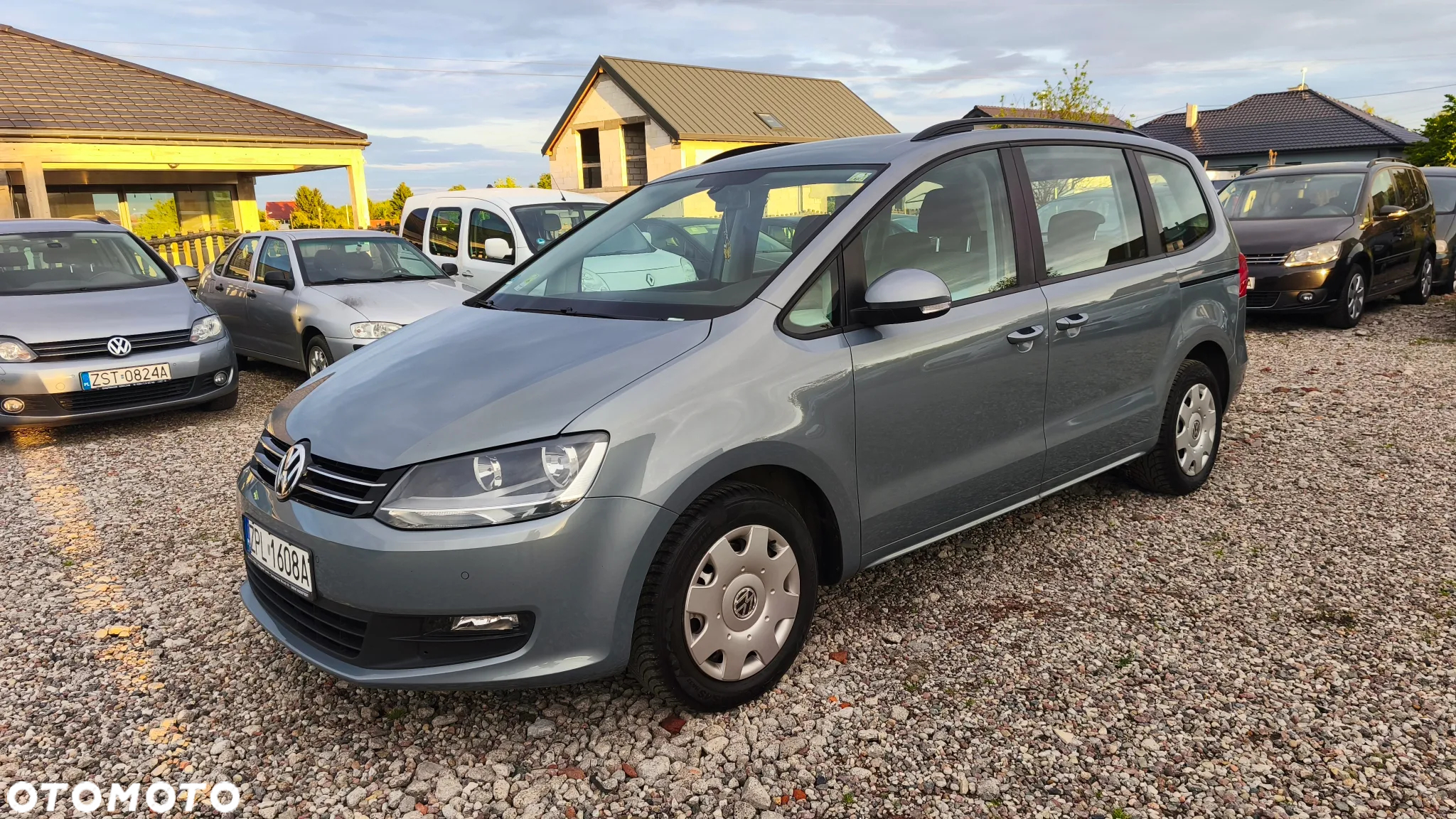 Volkswagen Sharan 2.0 TDI Trendline - 12