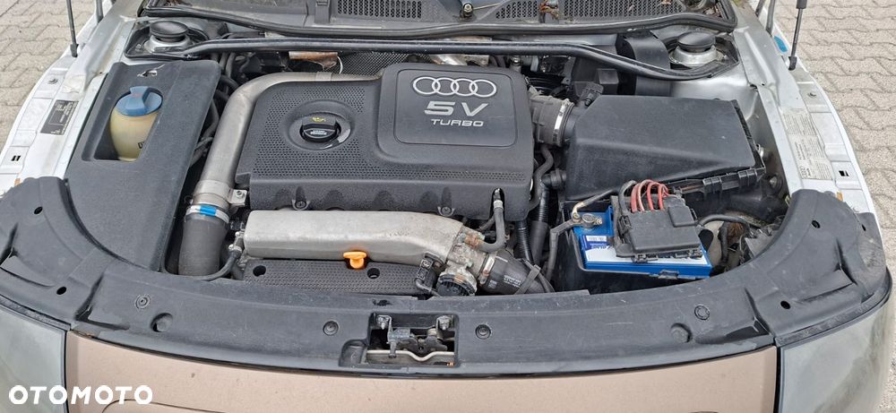 Audi TT Coupé 1.8 T quattro - 19