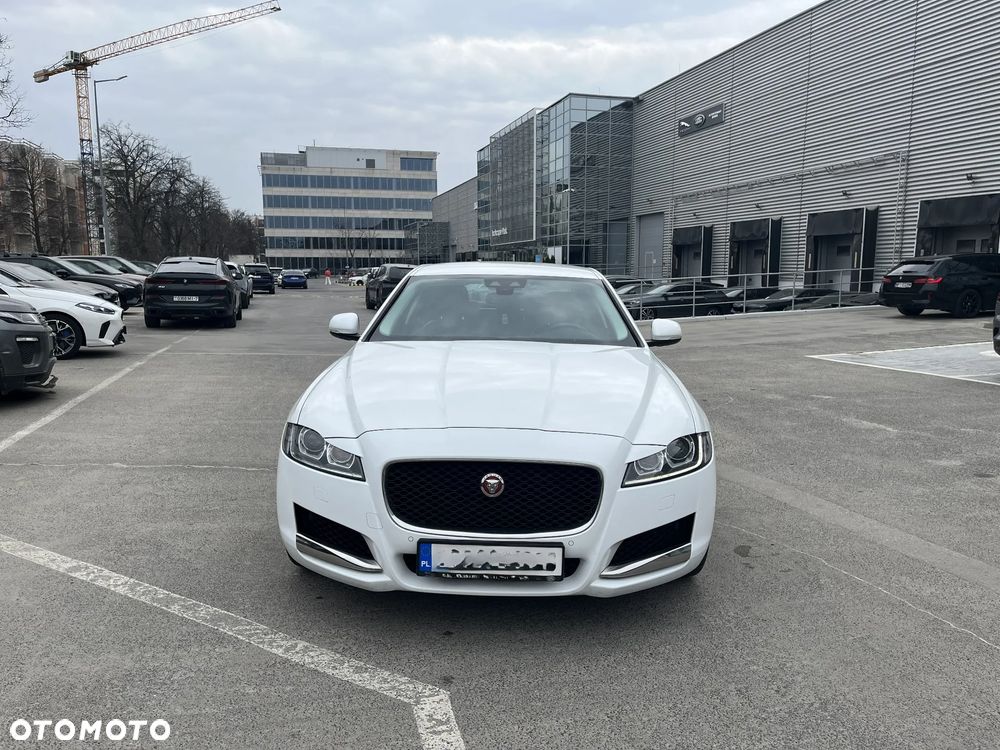 Jaguar XF 2.0 T Prestige - 1