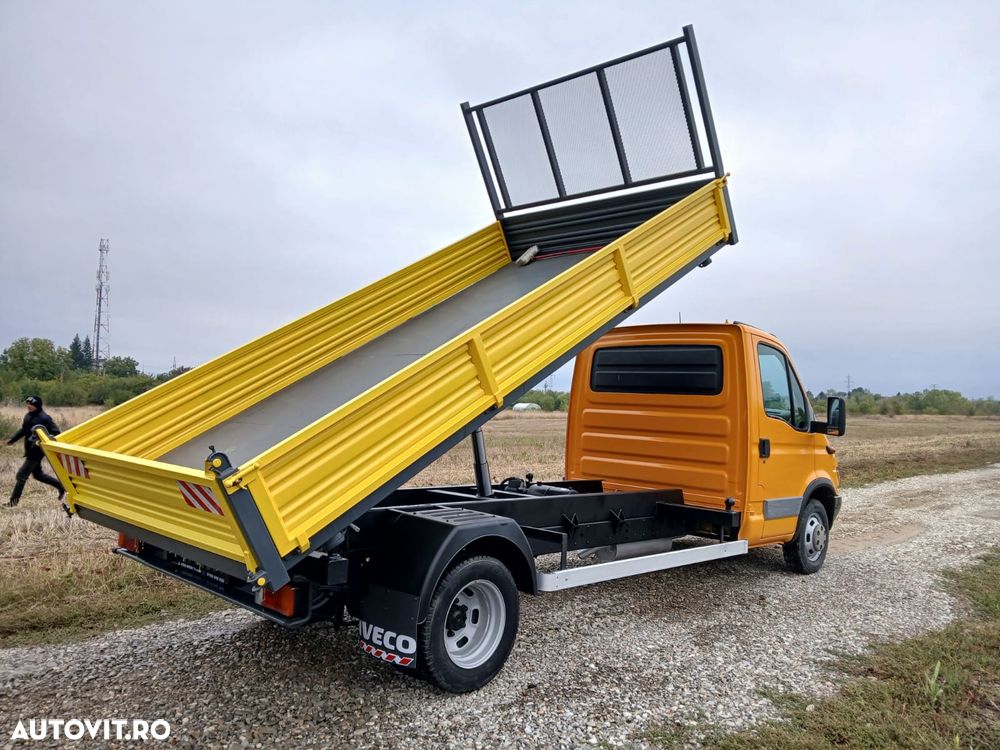 Iveco Daily  35 65  70 max. autoriz 3,5 t cat. B basculabil pe 3 parti - 16