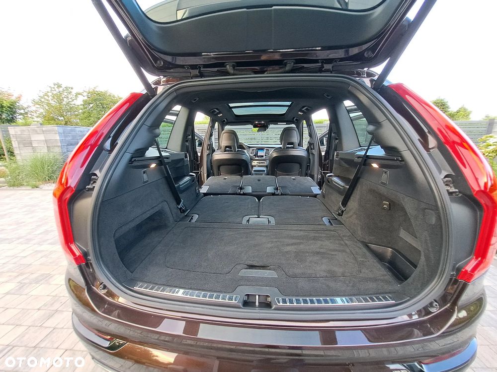 Volvo XC 90 B5 D AWD R-Design 7os - 27