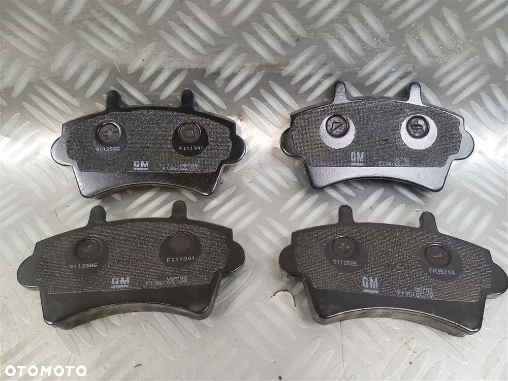 Klocki hamulcowe przód Opel Movano MASTER II ORYG 9112585 - 1