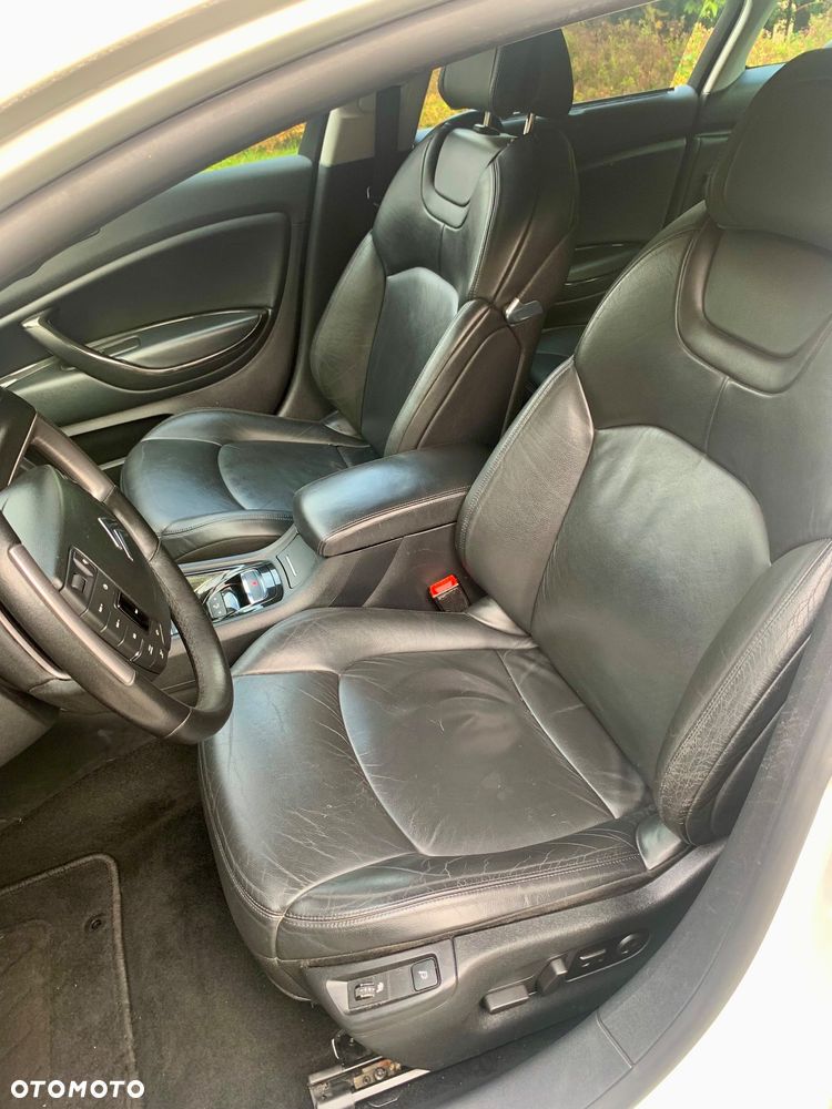 Citroën C5 2.0i 16V Exclusive Equilibre Navi - 11